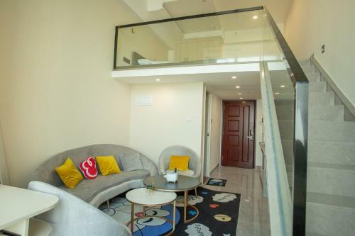 Locals Apartment House 47