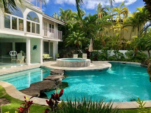 Villa Allanna - Kahala Luxury Estate