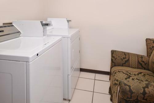 Motel Americas Best Value Inn Clearwater