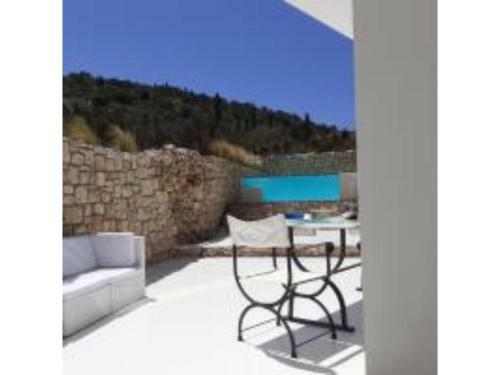 Dion Villa