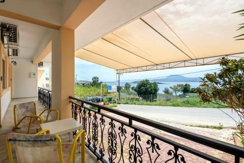 Hostal Angela Apartments New Listing