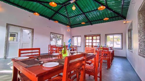 Takhat Villa By Shrigo Hotels