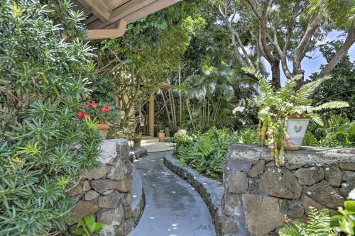 Honolulu House With Shared Pool By Koko Crater!