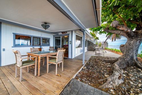 Oceanfront Lahaina Front Street Private Home