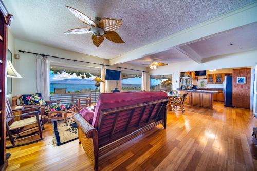 Oceanfront Lahaina Front Street Private Home