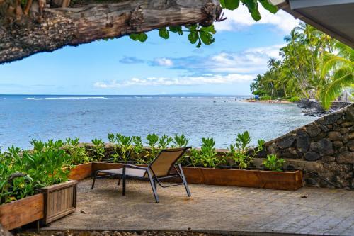 Oceanfront Lahaina Front Street Private Home