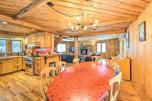 Rustic Ketchum Cabin About 1 Mi To Ski Resorts!