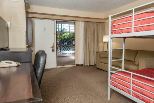 Hotel Red Deer Lodge