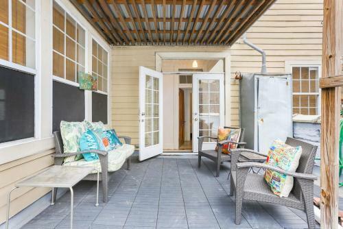 Apartamento Spacious 3br Condo W Pool Steps To St Charles Ave