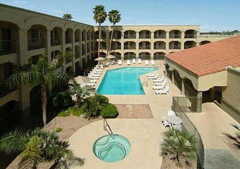 Hotel Clarion Suites Yuma