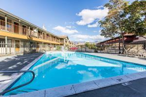 Hotel Comfort Inn