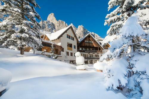 Aparthotel Residence Chalet Pinis