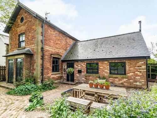 Auburn Cottage