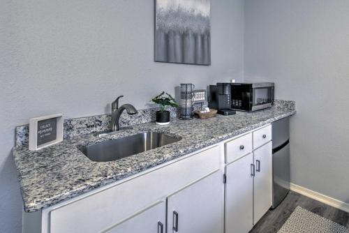 Apartamento Remodeled Condo Half Mi To Fall Creek Marina!