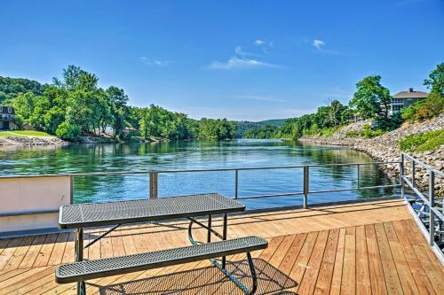 Apartamento Remodeled Condo Half Mi To Fall Creek Marina!
