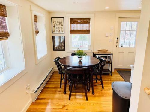 Cozy Couples Cottage ? Family Friendly
