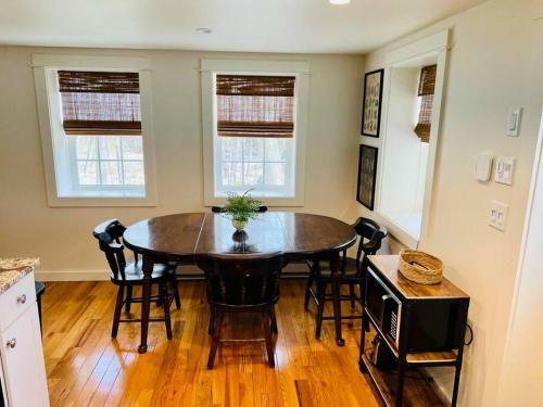 Cozy Couples Cottage ? Family Friendly