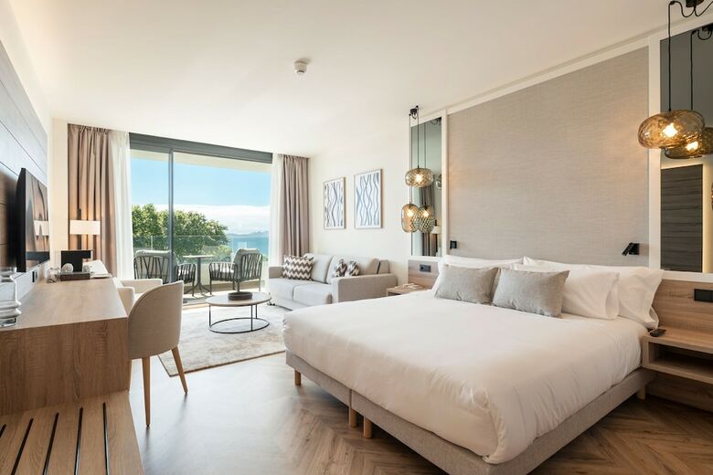 Hotel Attica21 Vigo 4 Superior