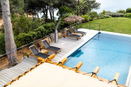 Villa Blanche Luxury - Pieds Dans L'eau, Piscine Chauff�e