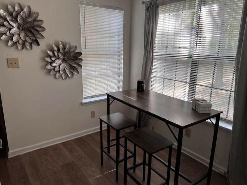 Suburban Retreat Entire Home Pet Friendly