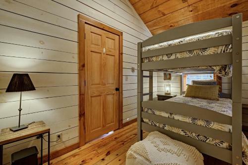 1930's Highlands Hideaway