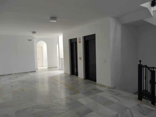 Apartamento C�ntrico Con Garaje Y Cercano A La Playa