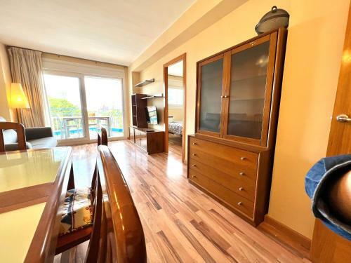 Oriol Center Apartments