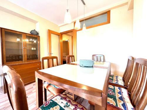 Oriol Center Apartments