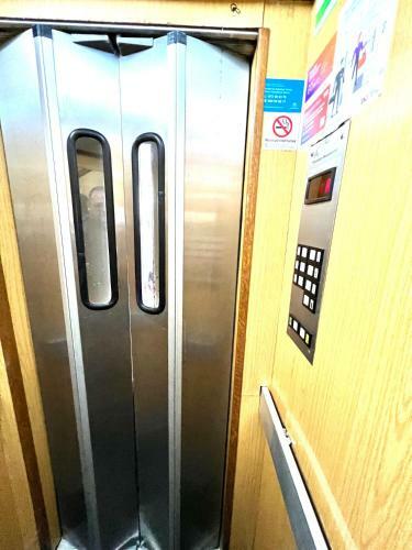 Oriol Center Apartments