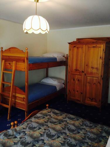 Hotel Meubl� La Perla