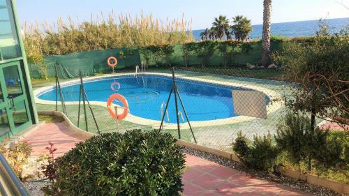 Apartamento Playa Linda Benajarafe Primera Linea Edificio Los Laureles