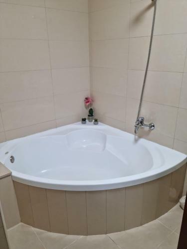 Agradable Adosado Con Piscina