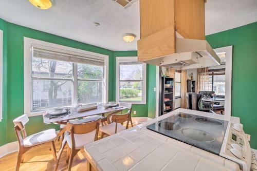 Green Room Amazing Musical Abode In Tulsa!