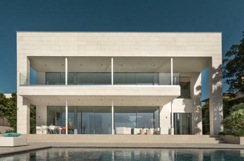 Luxuri�se Villa Mit Traumblick In Erster Meereslinie