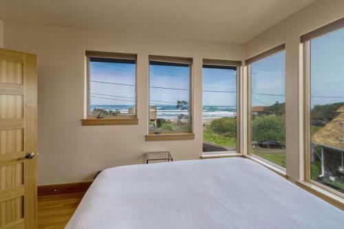 Pacific Rd 2 Sf 28 The Castle Rock Estate