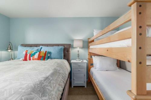 New!! Sand Dollar - Beachfront, Family Friendly Home With Highspeed Internet!