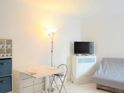 Apartamento Studio Cap D'agde, 1 Pi�ce, 4 Personnes - Fr-1-249-341
