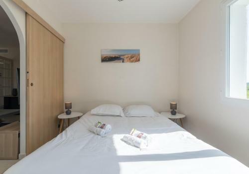 Maison Spacieuse Avec Jardin Arbore - Proche Plage