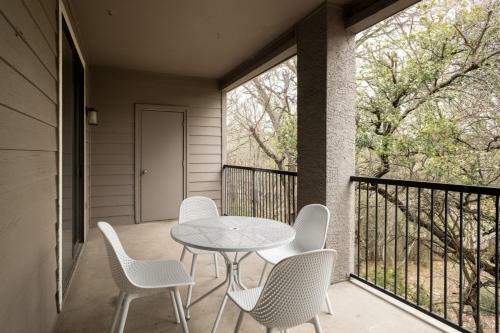 Wanderjaunt - Onyx Apartments Mcneil