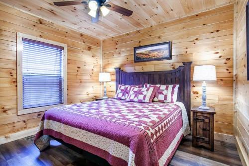 Swimming Bears Lodge Two Cabins With Pools And Hottubs