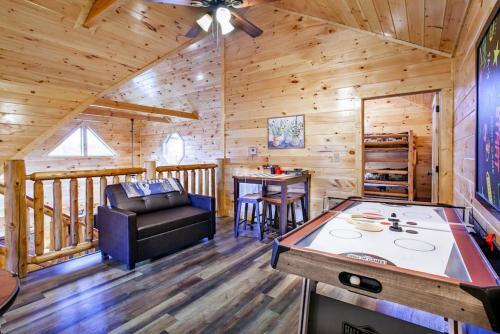 Swimming Bears Lodge Two Cabins With Pools And Hottubs