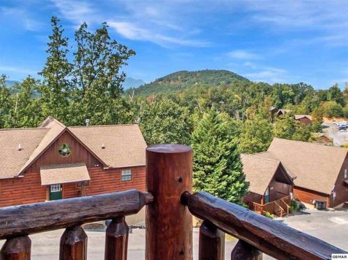 Orso's Cabin~ Views~location~theater~game Room~hot Tub~5 King Beds