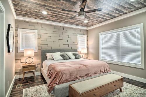 Spacious Sevierville Home With Private Hot Tub!