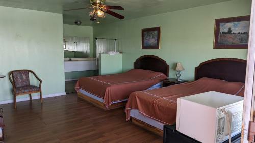 Motel Canadian Inn