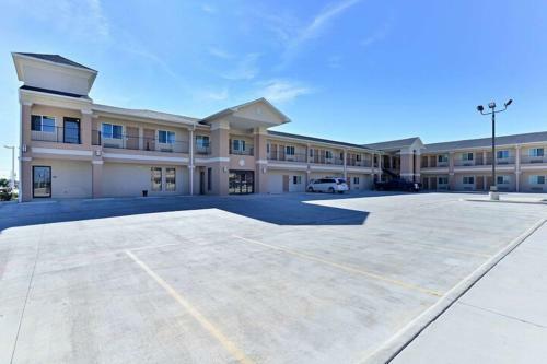 Hotel Western Inn & Suites