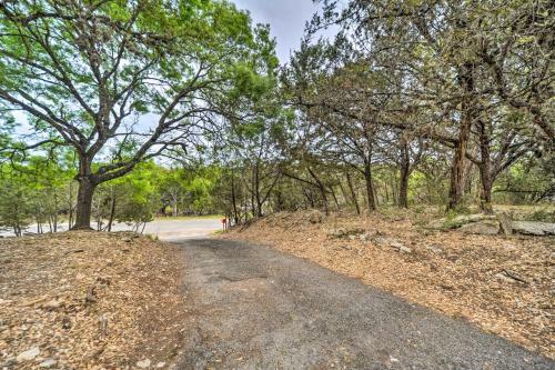 Quiet Canyon Lake Escape, 1 Mi To Boat Ramp!