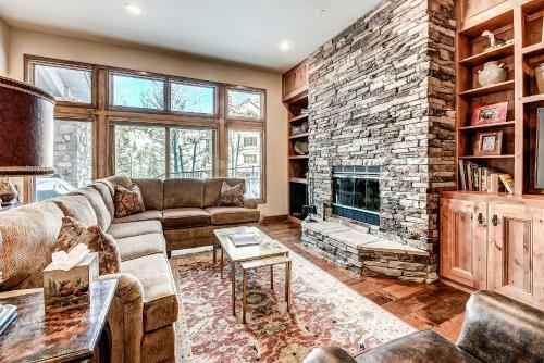 Villa 22 Highlands Townhomes