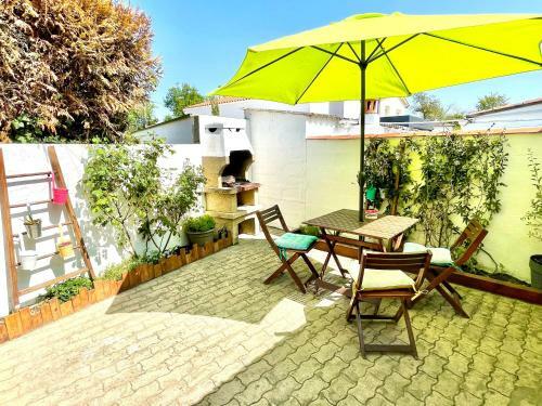 Charmante Maison Ind�pendante (800m De La Plage)