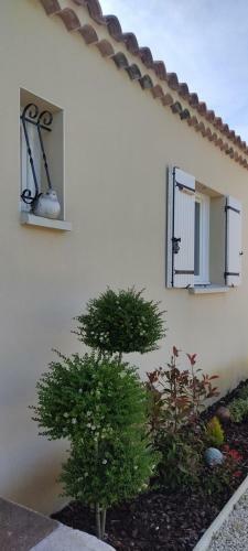 Villa 3 Ch, 6/8p, Avec Piscine Luberon, Provence