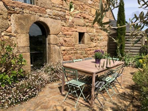 Rare Tregastel Magnifique Penty Breton